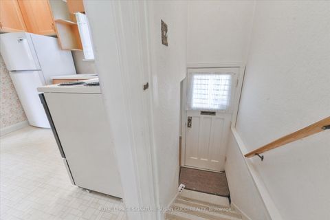 Photo 14 at 45 Joanith Drive, Parkview, Toronto