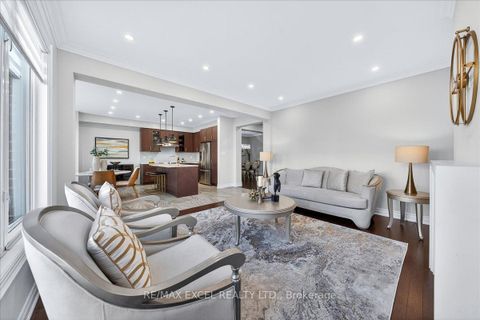 Photo 14 at 10 Deer Pass Road, Sharon, East Gwillimbury