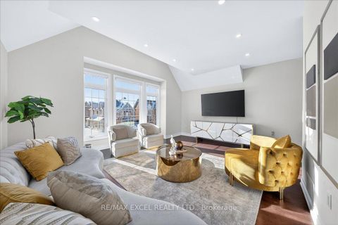 Photo 20 at 10 Deer Pass Road, Sharon, East Gwillimbury