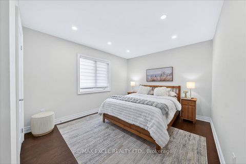 Photo 32 at 10 Deer Pass Road, Sharon, East Gwillimbury