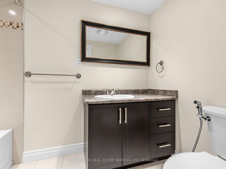 Photo 33 at 44 Caracas Road, Bayview Village, Toronto