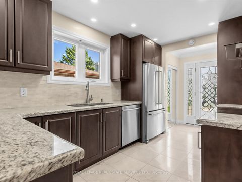 Photo 12 at 44 Caracas Road, Bayview Village, Toronto