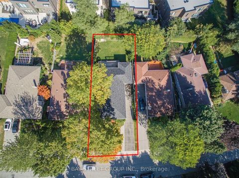 Photo 1 at 33 Heathview Avenue, Bayview Village, Toronto