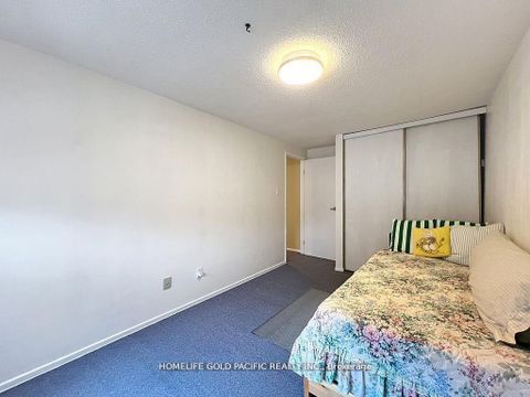 Photo 17 at 11 - 42 Stonehill Court, L'Amoreaux, Toronto