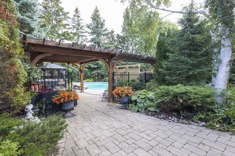 Photo 4 at 95 Naughton Drive, Westbrook, Richmond Hill