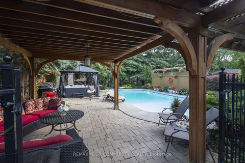 Photo 5 at 95 Naughton Drive, Westbrook, Richmond Hill