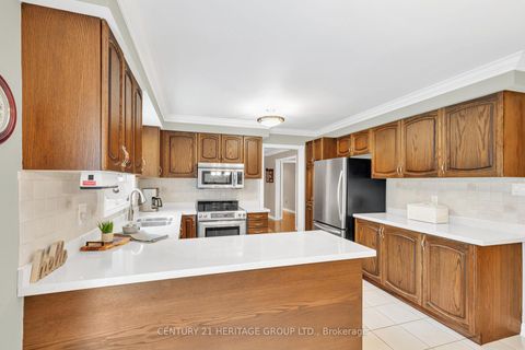 Photo 11 at 287 Burns Boulevard, King City, King