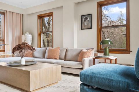 Photo 5 at 51 Indian Grove, Swansea, Toronto