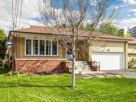 Photo 1 at 19 Robingrove Road, Branson, Toronto