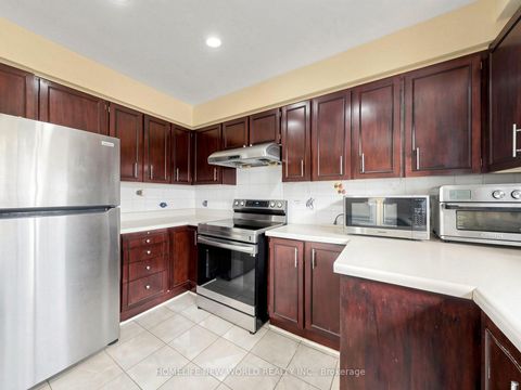 Photo 12 at 19 Robingrove Road, Branson, Toronto