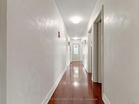 Photo 14 at 19 Robingrove Road, Branson, Toronto