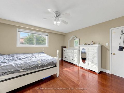 Photo 19 at 19 Robingrove Road, Branson, Toronto