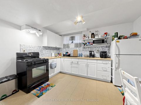 Photo 26 at 19 Robingrove Road, Branson, Toronto