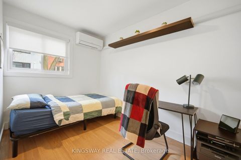 Photo 11 at 251 Ontario Street, Moss Park, Toronto