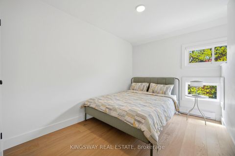 Photo 13 at 251 Ontario Street, Moss Park, Toronto