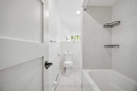 Photo 15 at 251 Ontario Street, Moss Park, Toronto