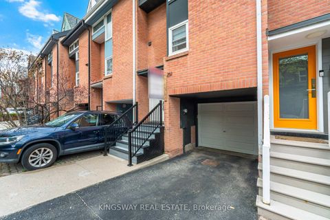 Photo 31 at 251 Ontario Street, Moss Park, Toronto