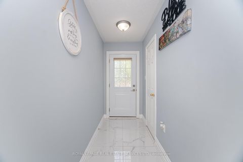 Photo 5 at 6 - 430 Mapleview Drive E, Painswick South, Barrie