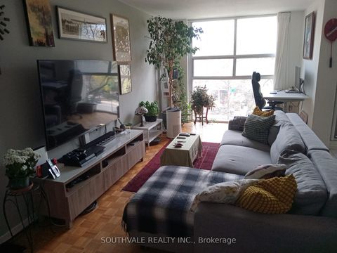 Photo 4 at #404 - 40 Homewood Avenue, South St. James Town, Toronto