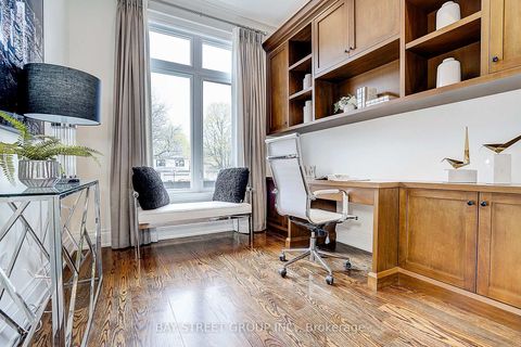 Photo 9 at 28 Carnwath Crescent, Windfields, Toronto