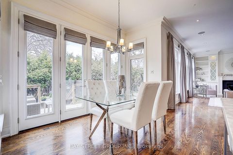 Photo 20 at 28 Carnwath Crescent, Windfields, Toronto