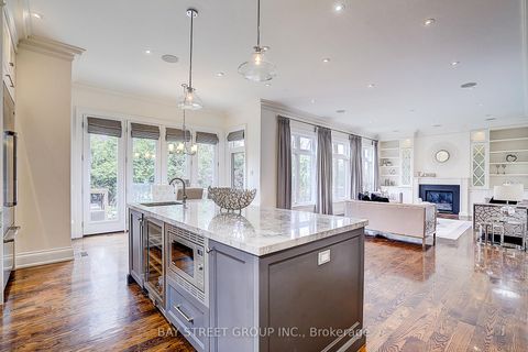 Photo 21 at 28 Carnwath Crescent, Windfields, Toronto