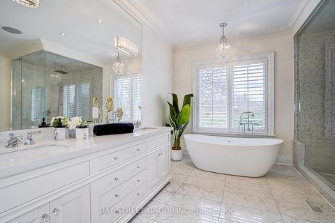 Photo 28 at 28 Carnwath Crescent, Windfields, Toronto