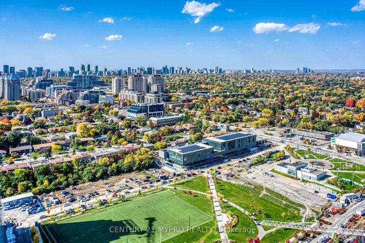 Photo 2 at 3907 - 95 McMahon Drive, Bayview Village, Toronto
