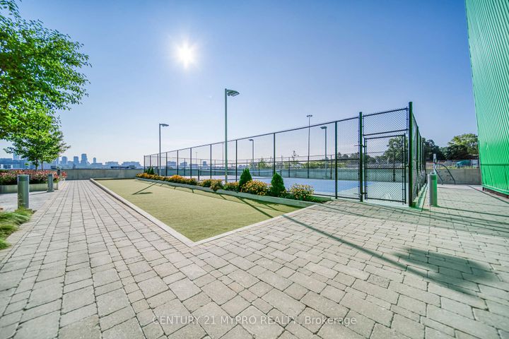 Photo 33 at 3907 - 95 McMahon Drive, Bayview Village, Toronto