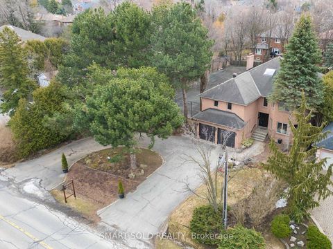 Photo 2 at 107 Arnold Avenue, Yorkhill, Vaughan