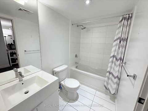Photo 8 at 857 - 10 Capreol Court, Waterfront Communities C1, Toronto