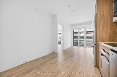 Photo 11 at 2811 - 70 Princess Street, Moss Park, Toronto
