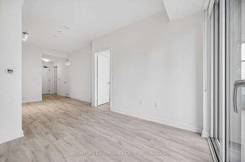 Photo 14 at 2811 - 70 Princess Street, Moss Park, Toronto