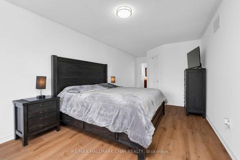 Photo 12 at 57 VIOLET Street, Holly, Barrie