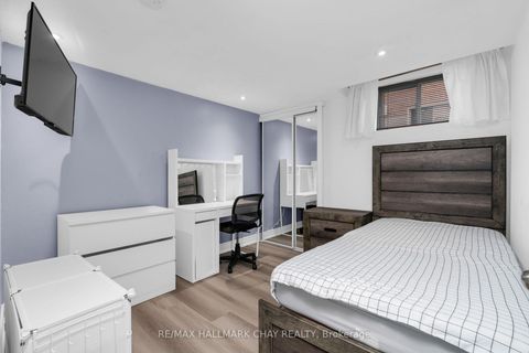 Photo 21 at 57 VIOLET Street, Holly, Barrie