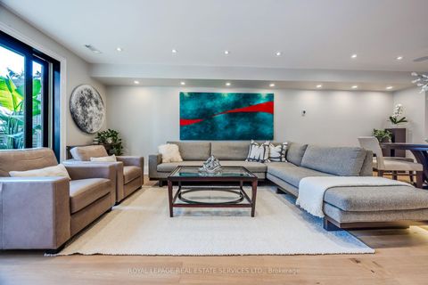 Photo 10 at 91 Old Mill Road, Kingsway South, Toronto