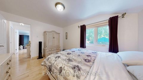 Photo 21 at 6 Abbottswood Road, Bendale, Toronto