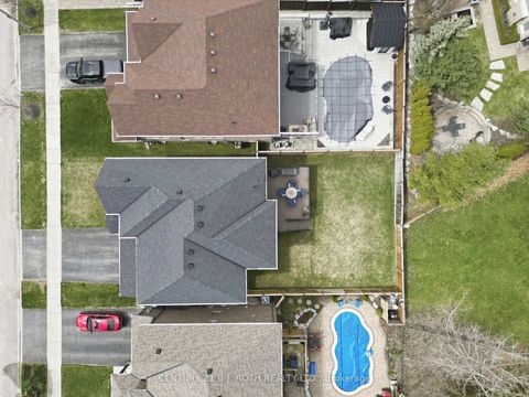 Photo 5 at 30 Capps Drive, Bayshore, Barrie
