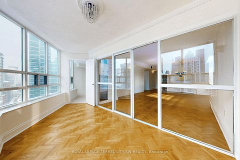 Photo 13 at 2001 - 71 Simcoe Street, Bay Street Corridor, Toronto