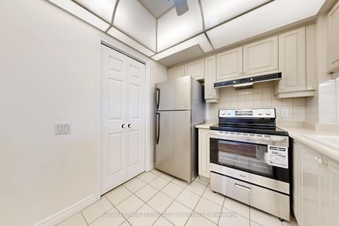 Photo 17 at 2001 - 71 Simcoe Street, Bay Street Corridor, Toronto