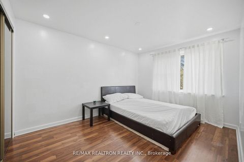 Photo 17 at 87 Overture Road, West Hill, Toronto