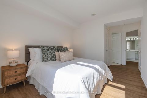 Photo 13 at 915 - 155 Beecroft Road, Westgate, Toronto