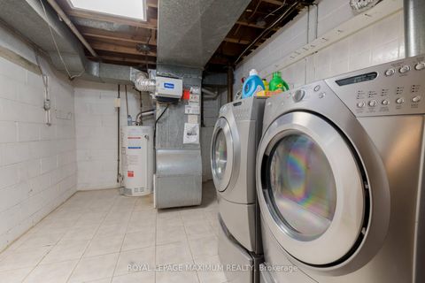 Photo 24 at 44 Fallingdale Crescent, York University Heights, Toronto