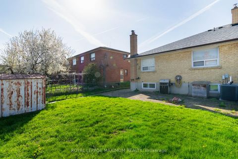 Photo 28 at 44 Fallingdale Crescent, York University Heights, Toronto