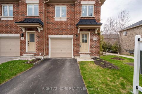 Photo 2 at 40 Markham Trail, Bowmanville, Clarington