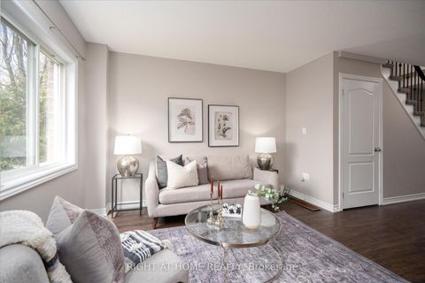 Photo 5 at 40 Markham Trail, Bowmanville, Clarington