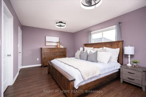 Photo 14 at 40 Markham Trail, Bowmanville, Clarington