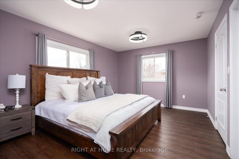 Photo 15 at 40 Markham Trail, Bowmanville, Clarington