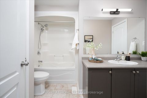 Photo 17 at 40 Markham Trail, Bowmanville, Clarington