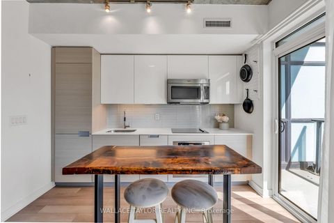 Photo 10 at 1702 - 210 Simcoe Street, Chinatown, Toronto